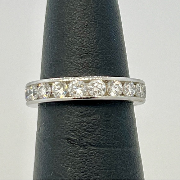 Tiffany & Co. Setting Wedding Platinum Band with Diamonds - Picture 3 of 12